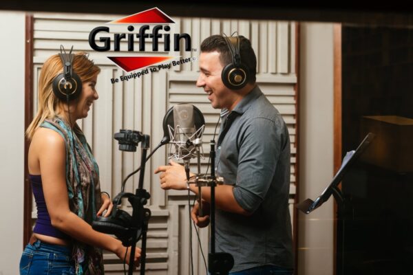 Microphone-Boom-Stand-with-Mic-XLR-Cable-Clip-Pack-of-3-by-Griffin-Telescoping-Tripod-Premium-Quality-for-Studio-B00585PT2Q-9